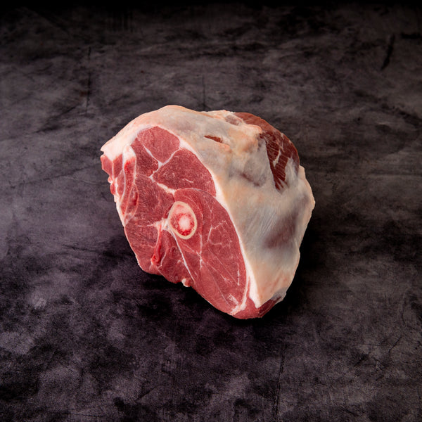 BONE-IN CENTRE CUT LEG OF LAMB (4.0-4.25 LBS)