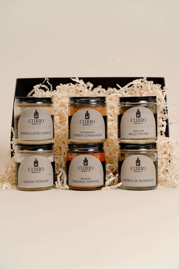 THE HOUSEWARMING SPICE BASICS GIFT BOX
