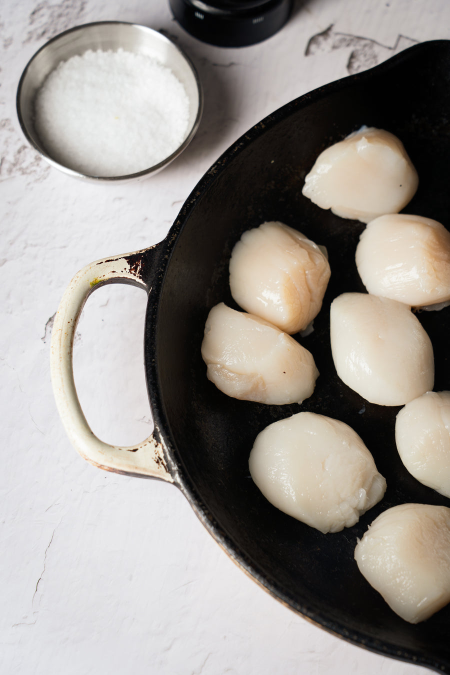 WILD CAUGHT SEA SCALLOPS  (15 COUNT / 1 LB)